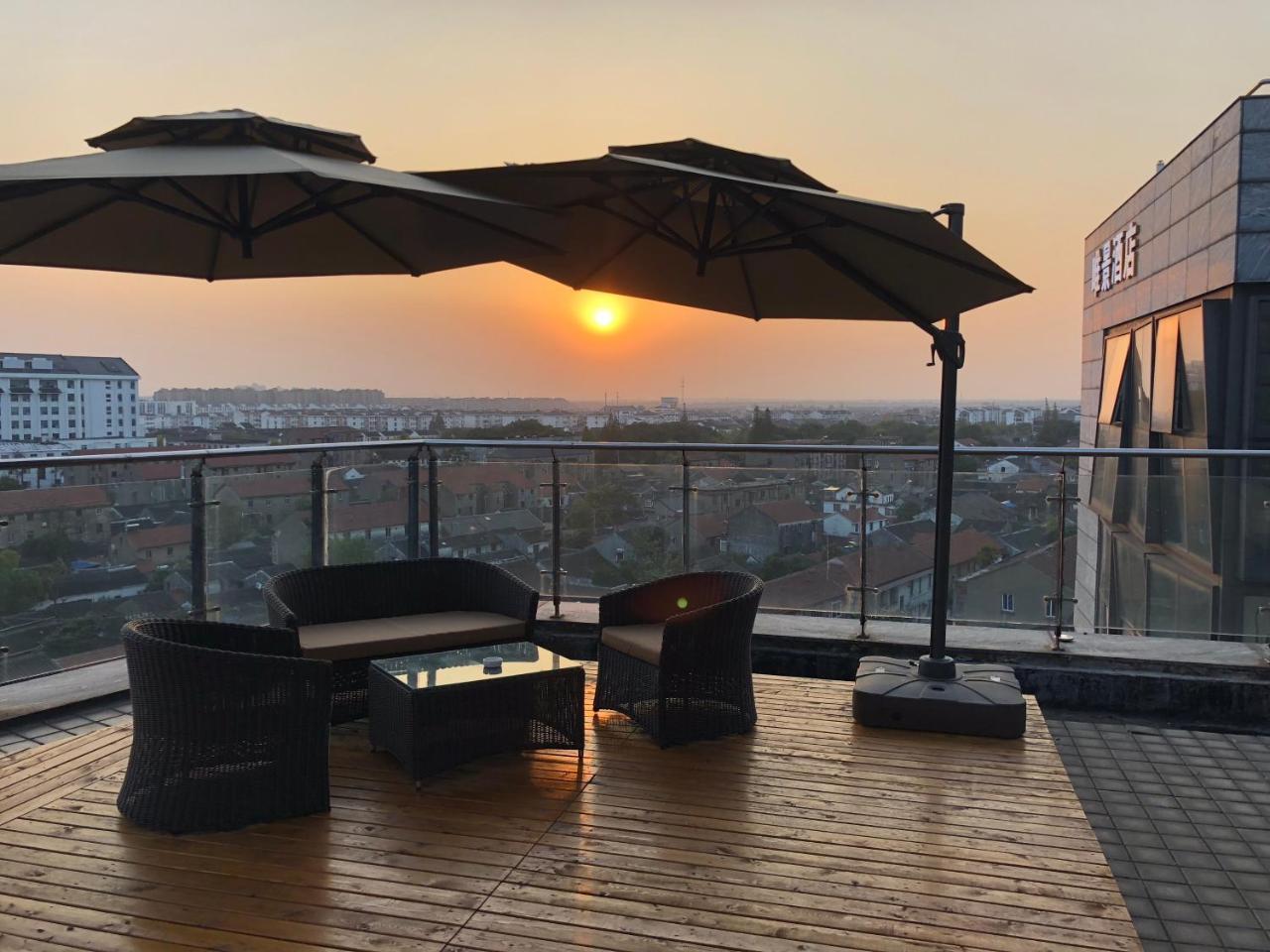 Weijing Express Hotel Csangsu Kültér fotó
