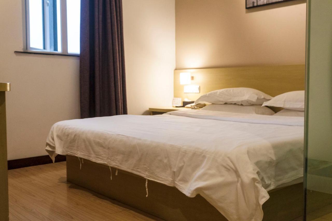 Weijing Express Hotel Csangsu Kültér fotó